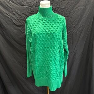 Crown & Ivy Green Turtleneck Sweater with Textured Pattern